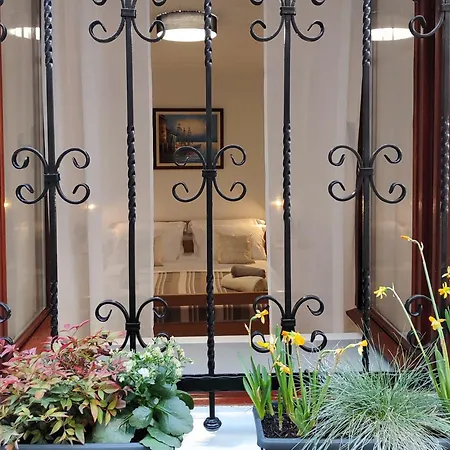 Castellina Apartment *